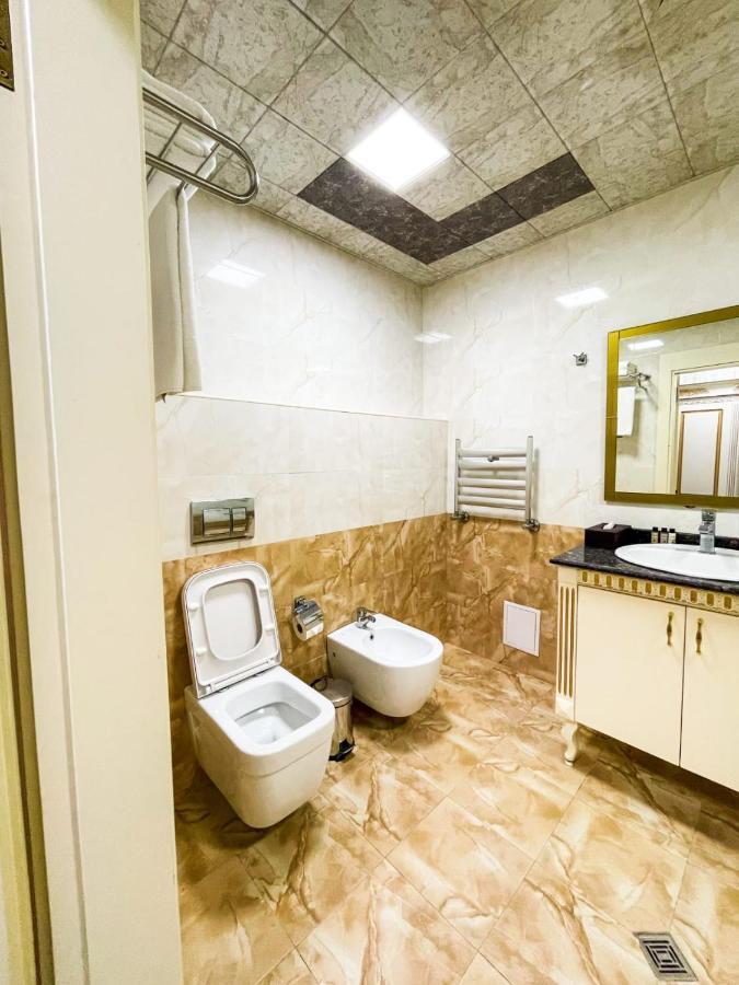 فندق بريمير بالاس باكو المظهر الخارجي الصورة Bathroom
