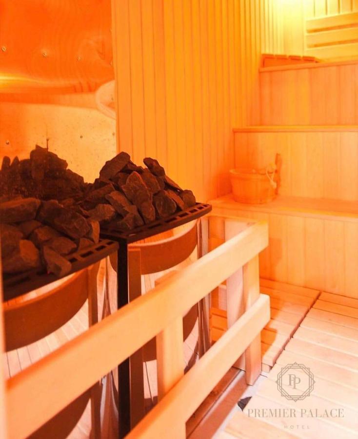 فندق بريمير بالاس باكو المظهر الخارجي الصورة A sauna heater