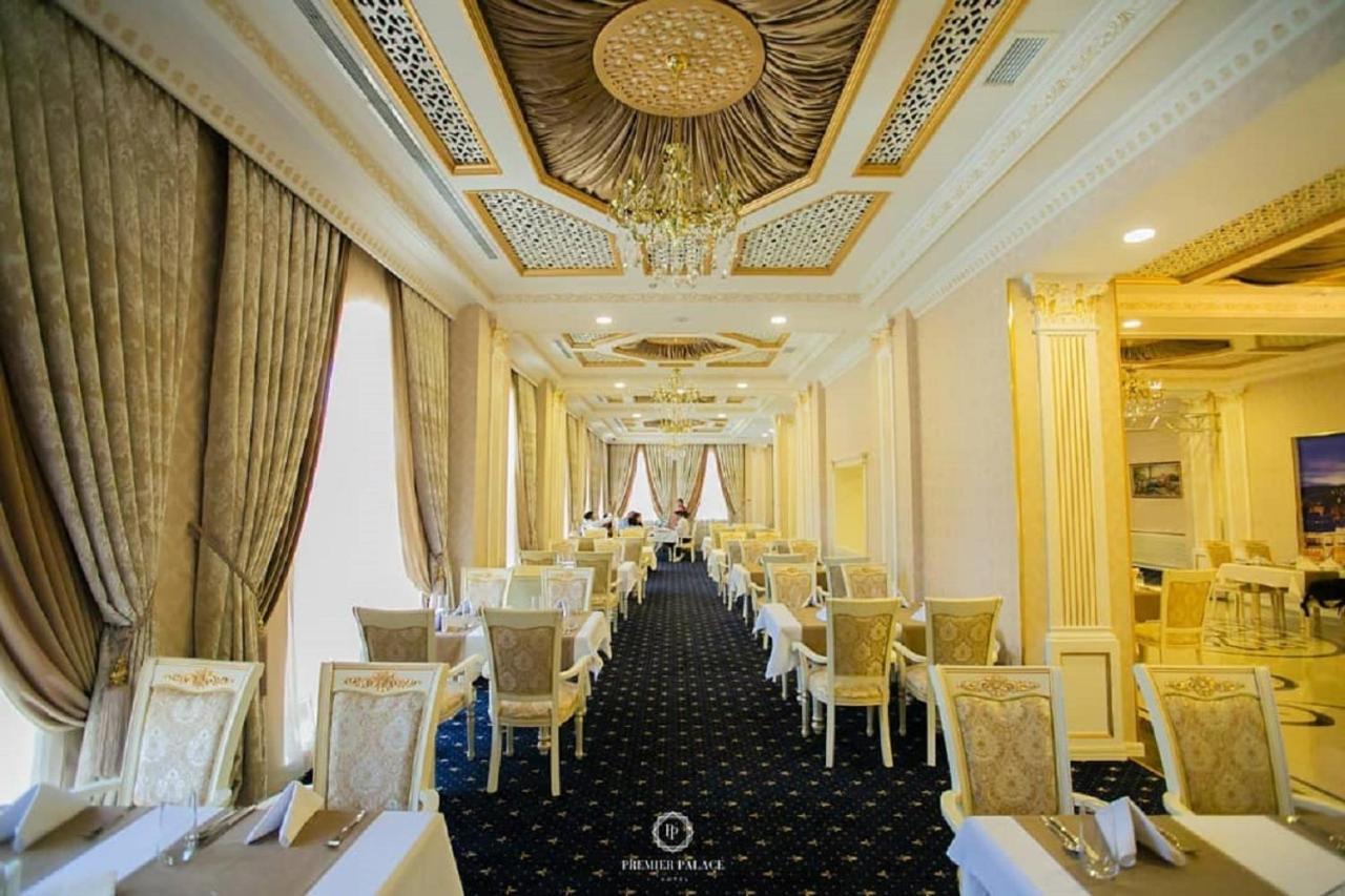 فندق بريمير بالاس باكو المظهر الخارجي الصورة The interior of the restaurant